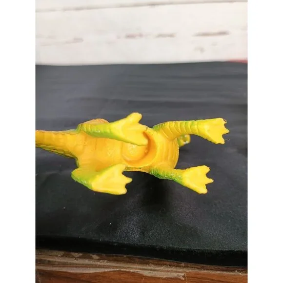 Set Of 5 Dinosaur & Dragon Figurines - Vibrant Colors - Collectible Plastic Toys - Picture 11 of 11